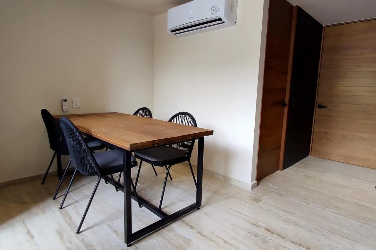 Beautiful 2 Story Loft Near The Beach Playa del Carmen Aparthotel