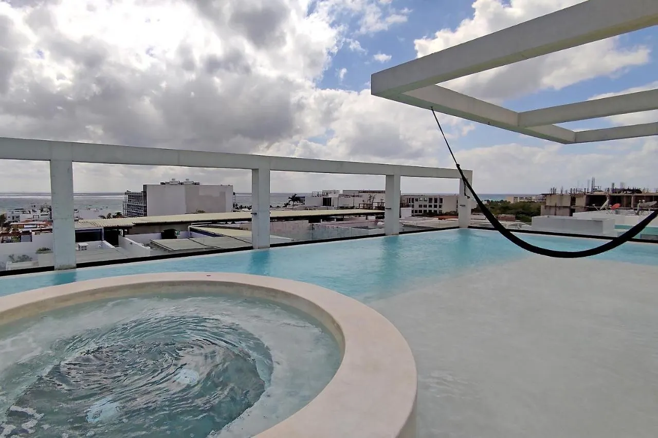 Beautiful 2 Story Loft Near The Beach Playa del Carmen Aparthotel
