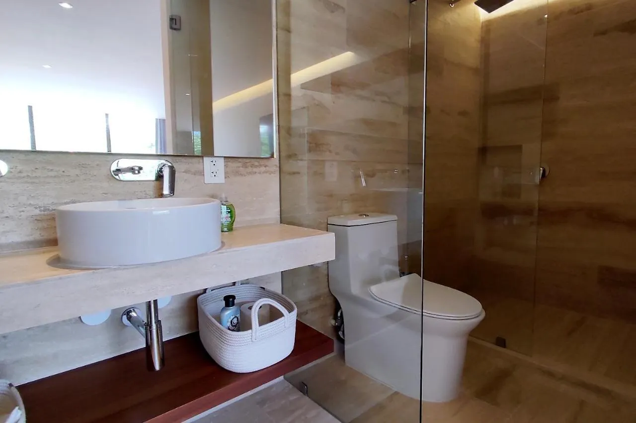 Beautiful 2 Story Loft Near The Beach Playa del Carmen